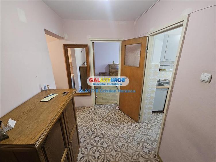 Apartament cu 3 camere decomandat, mobilat în Drumul Taberei