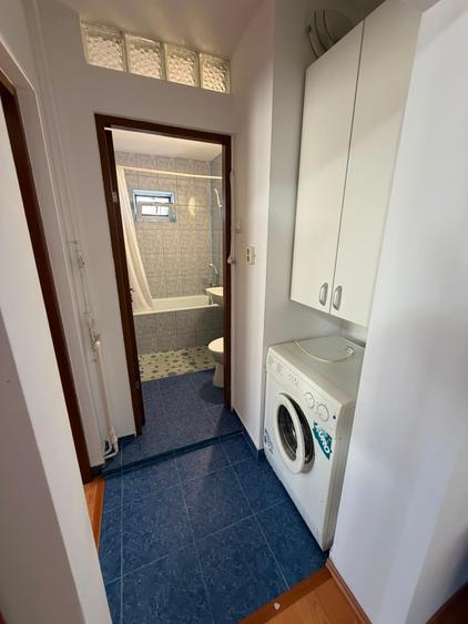 Apartament cu 2 camere semidecomandat în 13 Septembrie