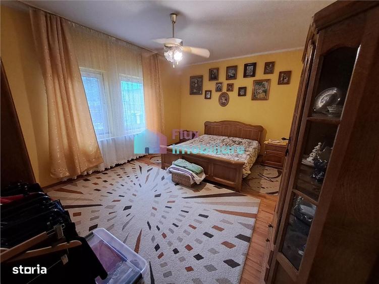 Casă cu 4 camere cu Teren 1200 Mp în Ițcani