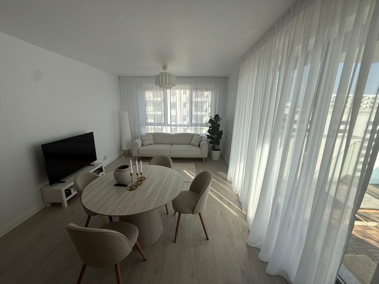 Apartament cu 3 camere decomandat, mobilat în Băneasa