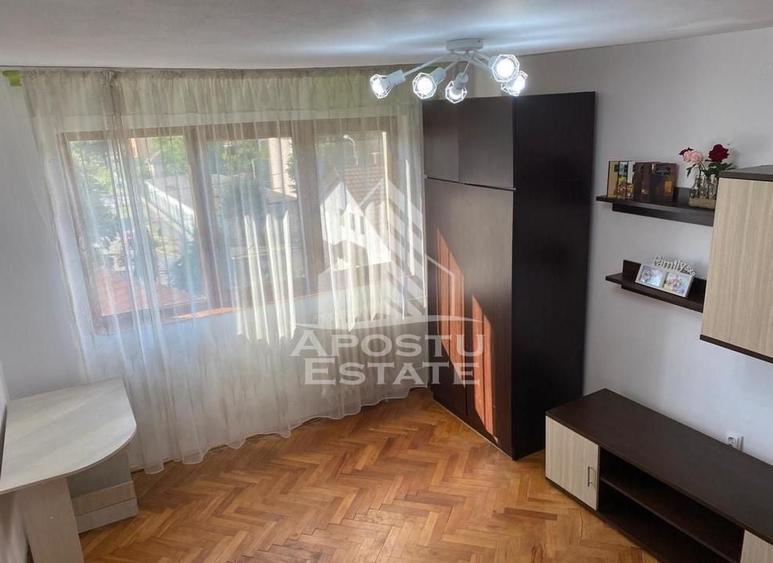 Apartament cu 2 camere semidecomandat, mobilat în Olimpia-Stadion