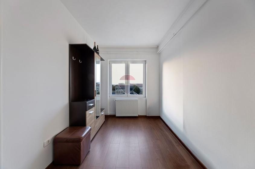 Apartament cu 2 camere decomandat, mobilat în Ultracentral
