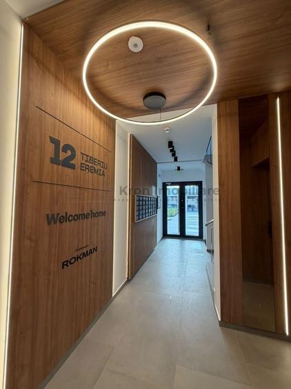 Apartament cu 2 camere decomandat, mobilat în Tractorul