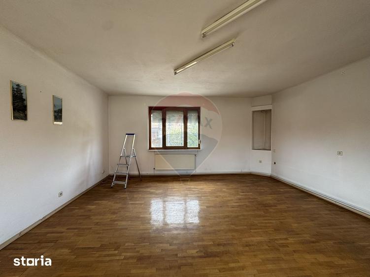 Casă cu 4 camere cu Teren 457 Mp în Ultracentral