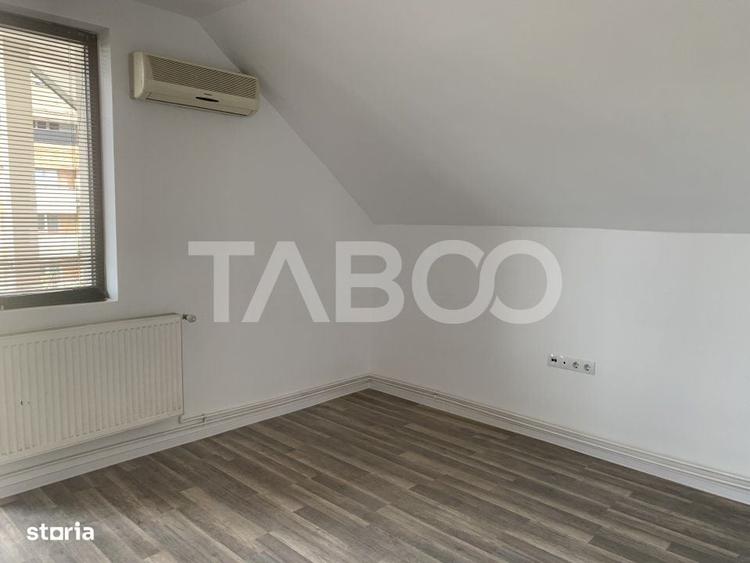 Spațiu comercial, de 300 mp, în Central