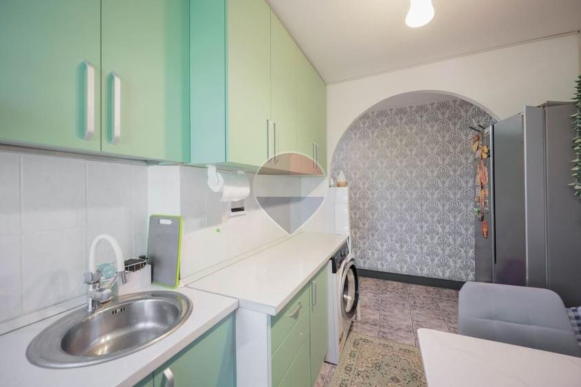 De vânzare apartament cu 2 camere, în zona Nufărul - 10