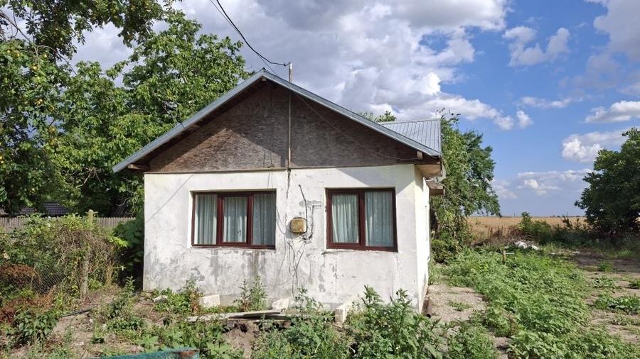 Casă cu 2 camere în Gherghița