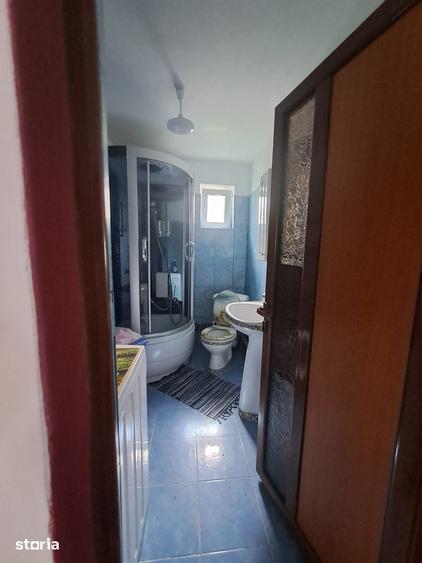 Casă cu 4 camere cu Teren 800 Mp în Stâlpeni