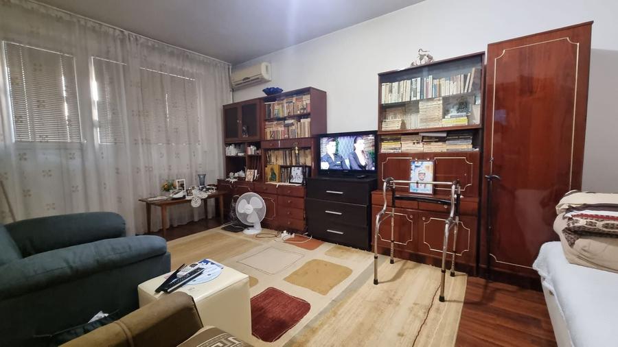 Apartament cu 3 camere decomandat, mobilat în Drumul Taberei