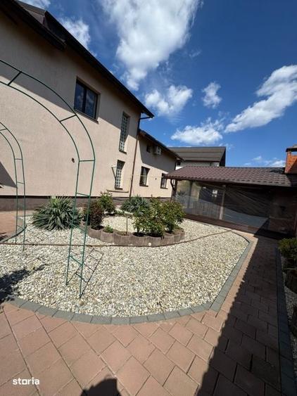 Vila Superba pentru 2 familii /9 Camere /Curte 721 - 18