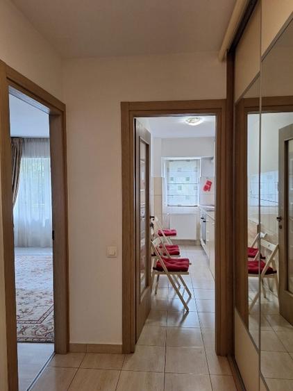 Garsonieră decomandată, mobilată în Tineretului
