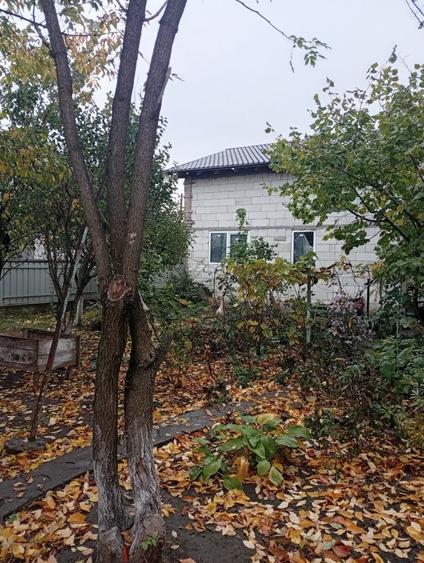 Casă cu 4 camere în Cornu Luncii