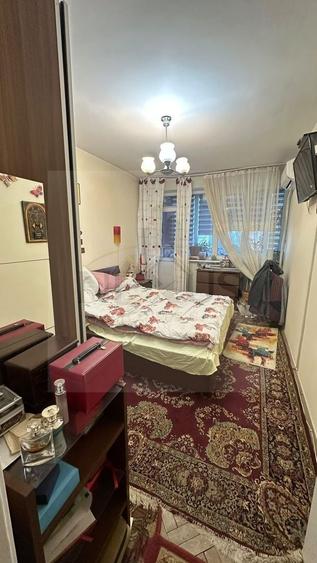 Apartament cu 3 camere semidecomandat, mobilat în Mihai Bravu