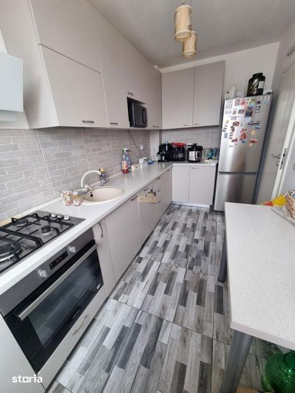 Apartament cu 3 camere decomandat, mobilat în Baciu