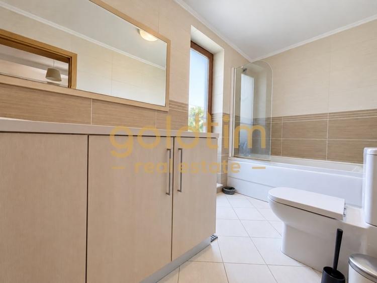 Casă cu 5 camere cu Piscina în Iancu Nicolae