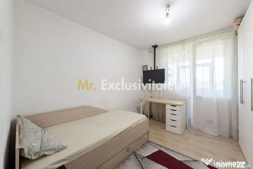 Apartament cu 3 camere semidecomandat în Central