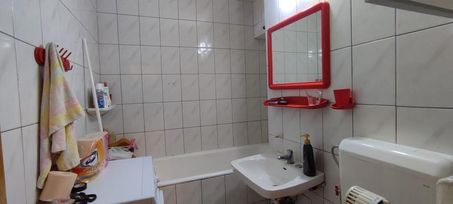 Apartament cu 3 camere decomandat, mobilat în Obor