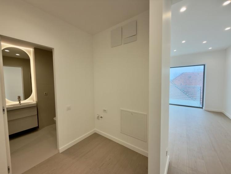 Apartament cu 2 camere decomandat, mobilat în Aviației