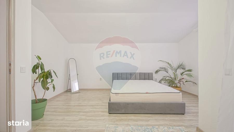 Casă cu 4 camere cu Teren 293 Mp în Central