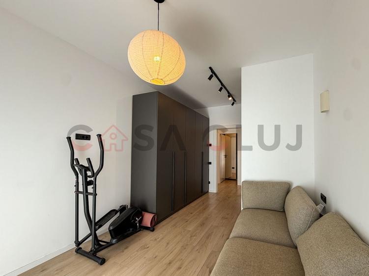 Apartament cu 3 camere decomandat, mobilat în Central