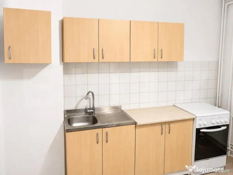 Apartament cu 2 camere semidecomandat în Spitalul Județean