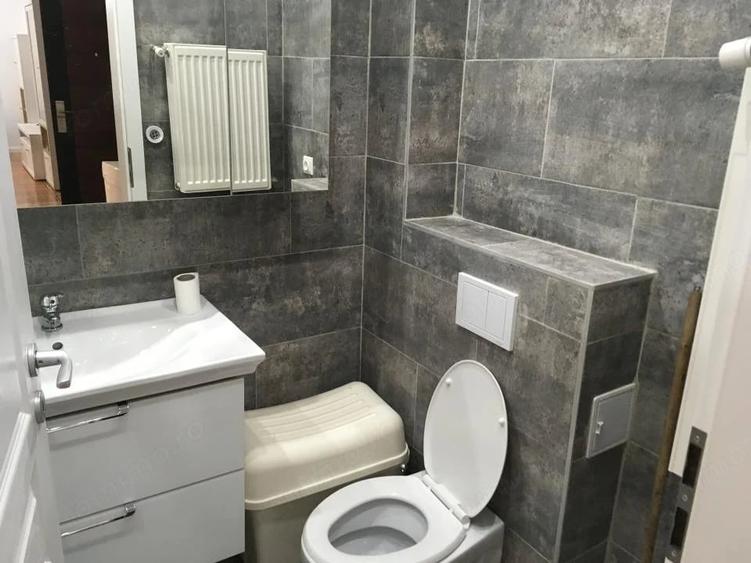 Apartament cu 3 camere semidecomandat în Lazaret