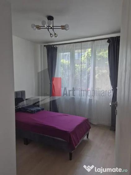 Apartament cu 4 camere decomandat în Prelungirea Ghencea