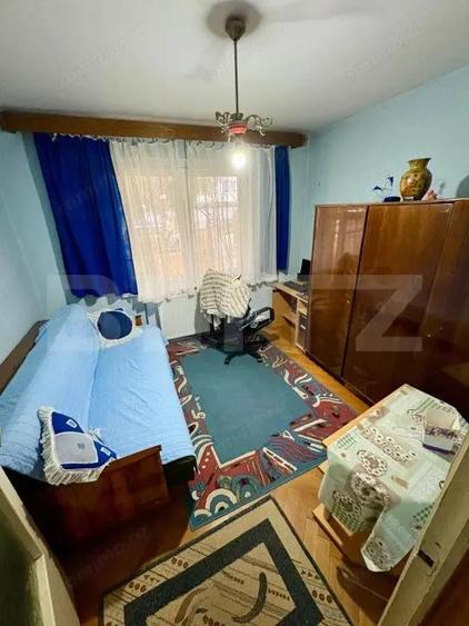 Apartament cu 3 camere decomandat în Tudor