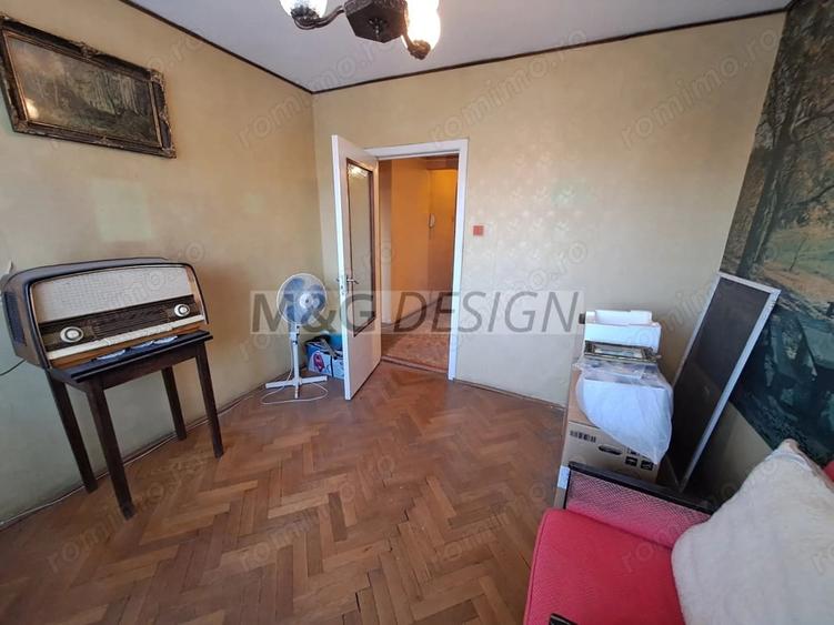 Apartament cu 3 camere decomandat în Spitalul Județean