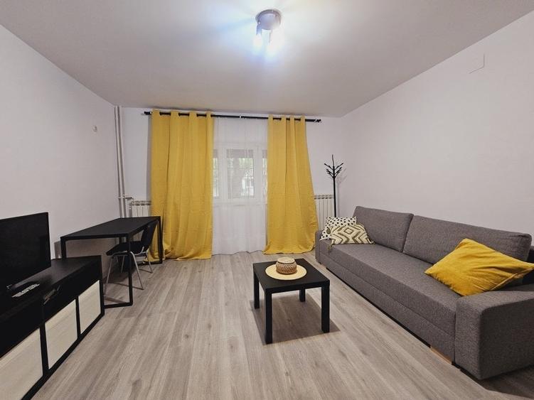 Garsonieră decomandată, mobilată în Timpuri Noi
