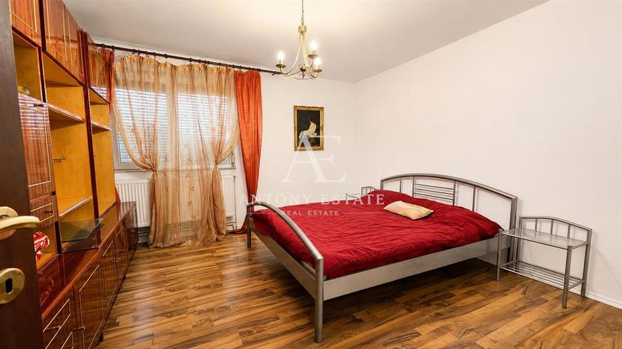 Casă individuală cu 4 camere cu Canalizare în Sântandrei