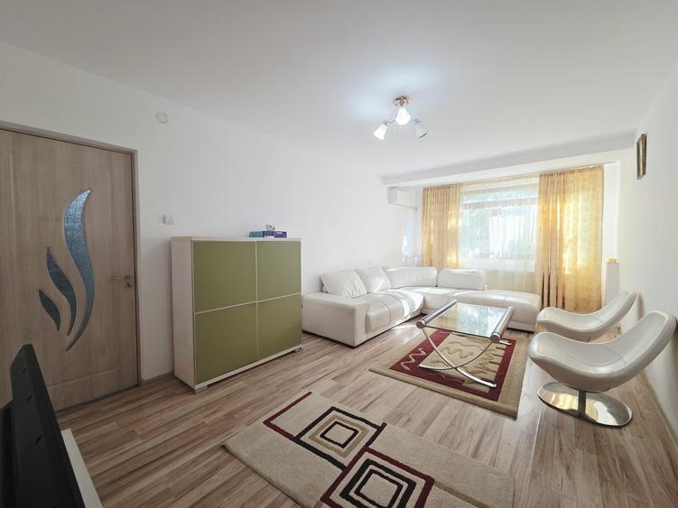 Apartament cu 2 camere semidecomandat în Micro 19