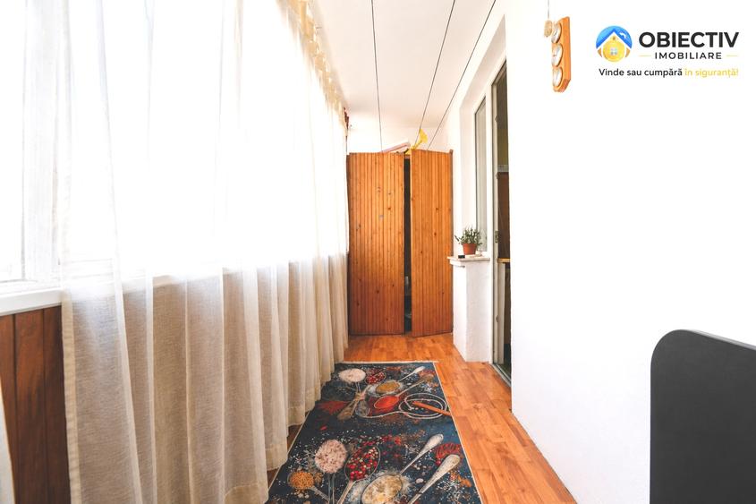 Apartament cu 3 camere decomandat în Dărmănești