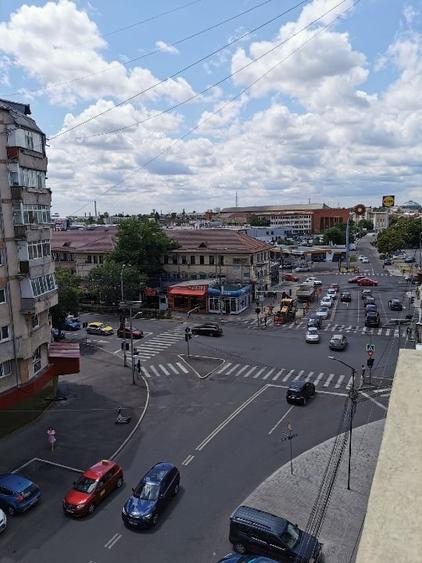 Apartament cu 2 camere, mobilat în Central