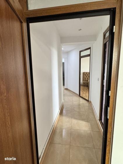 Apartament cu 3 camere decomandat în Micro 3