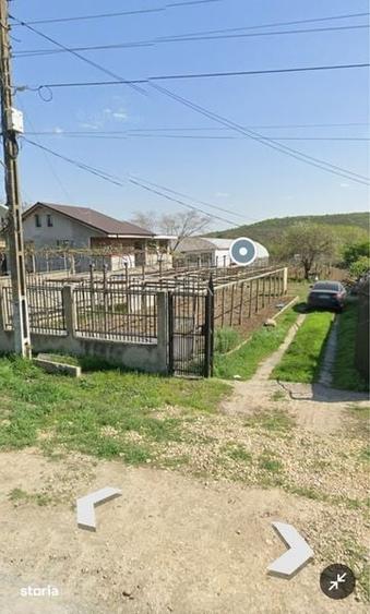 Teren de 960 mp, în Castelu