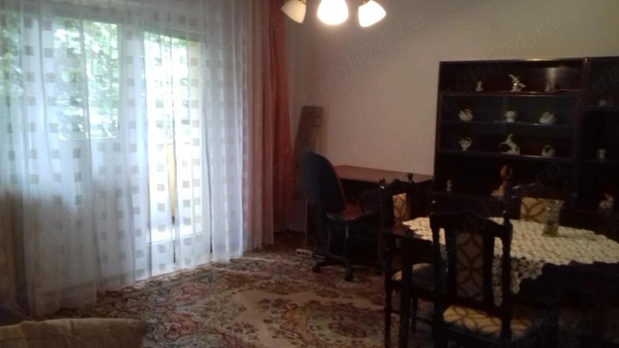 Apartament cu 3 camere decomandat în Complex Studențesc