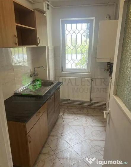 Apartament cu 2 camere semidecomandat, mobilat în Centrul Civic