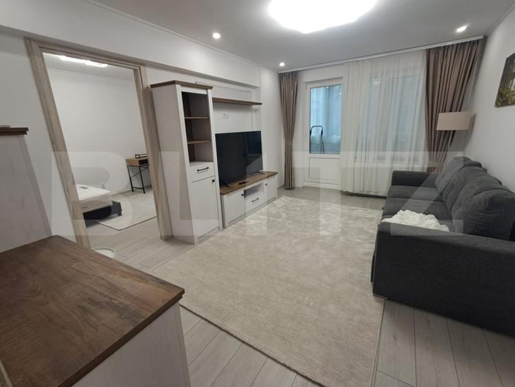 Apartament cu 3 camere circular, mobilat în Tudor