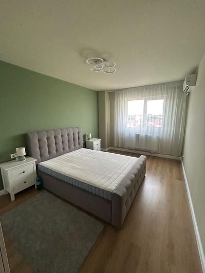 Apartament cu 3 camere semidecomandat în Antiaeriană