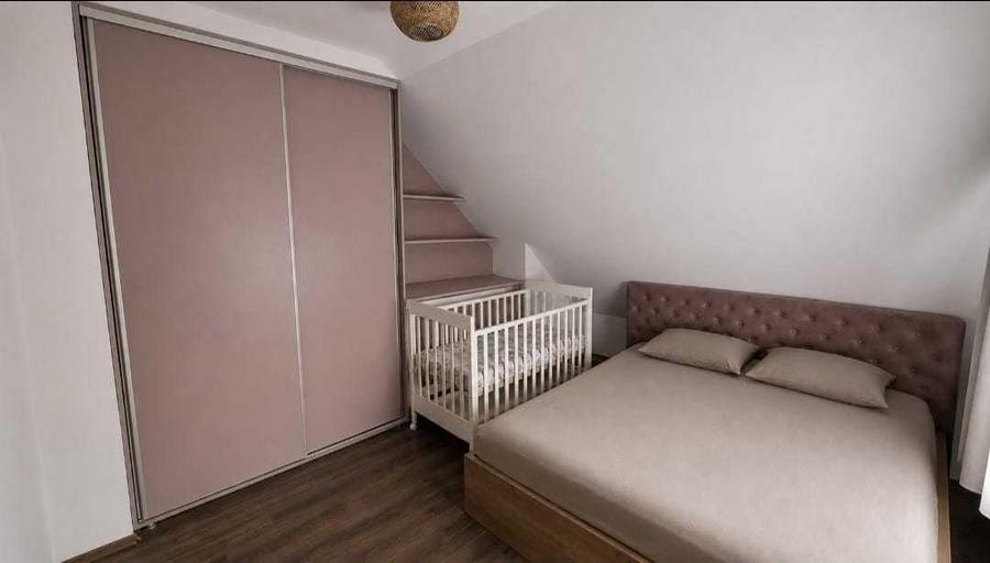 Casă cu 4 camere în Central