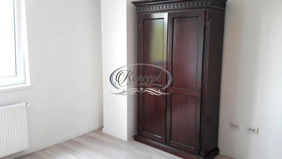 Apartament cu 3 camere semidecomandat, mobilat în Sopor