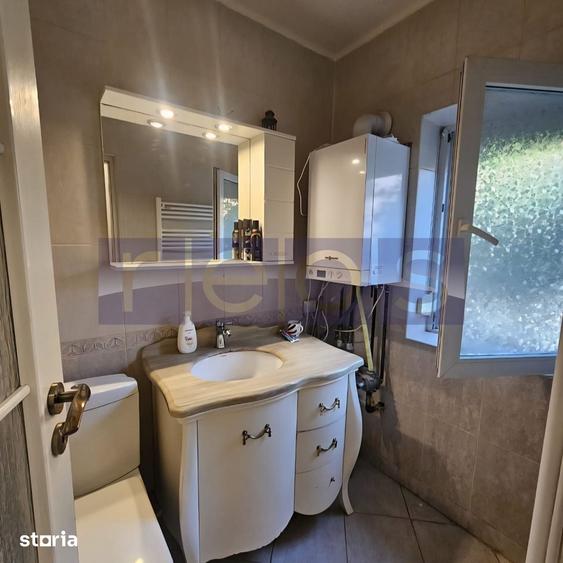Casă cu 4 camere cu Teren 235 Mp în Central