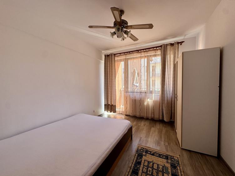 Apartament cu 3 camere decomandat, mobilat în Florești