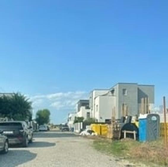 Teren Construcții intravilan de 375 mp, în Tunari