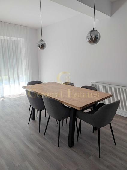 Apartament cu 4 camere în Sud