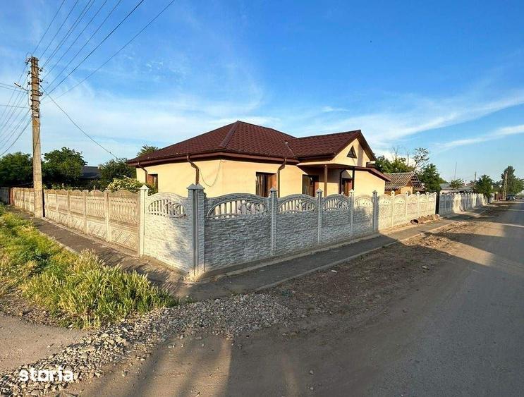 Casă cu 4 camere cu Teren 2050 Mp în Central