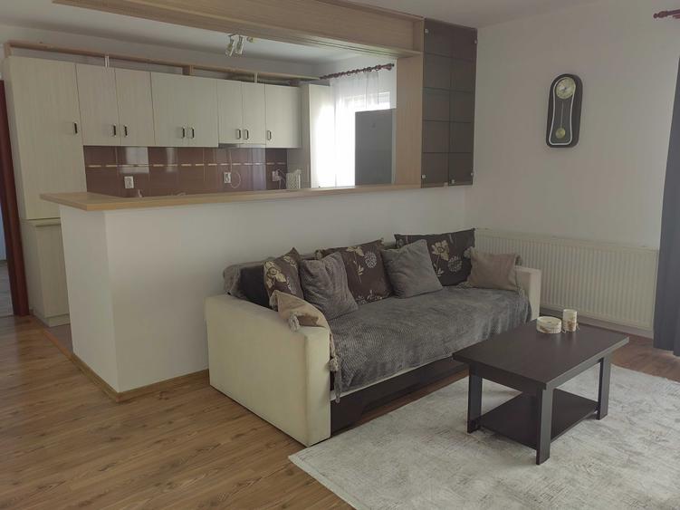 Apartament cu 2 camere semidecomandat în Florești