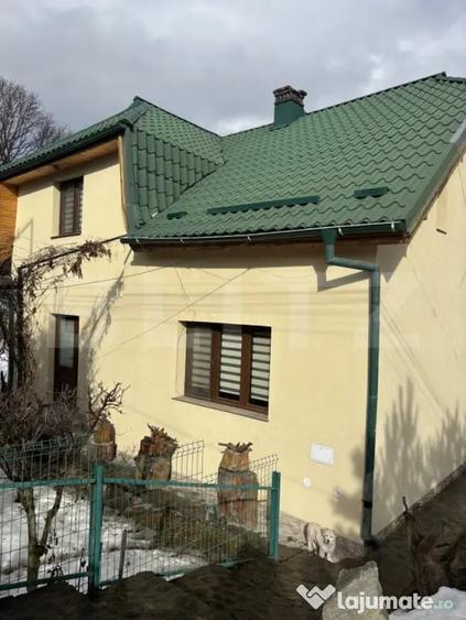 Casă cu 3 camere cu Teren 1300 Mp în Central