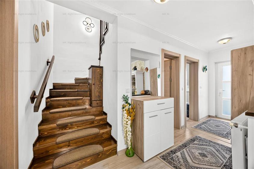 Duplex cu 4 camere cu Teren 227 Mp în Sânpetru